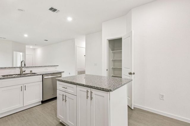 6727 Camila Street, Cove, TX 77523