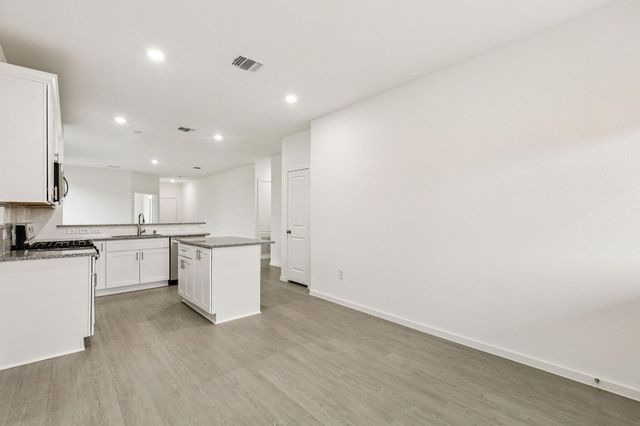 6727 Camila Street, Cove, TX 77523