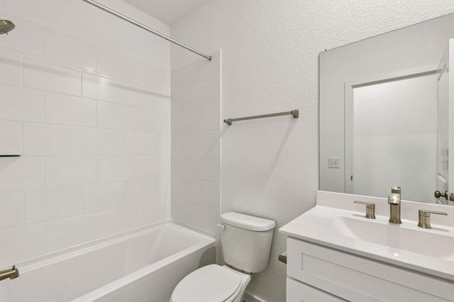 6727 Camila Street, Cove, TX 77523