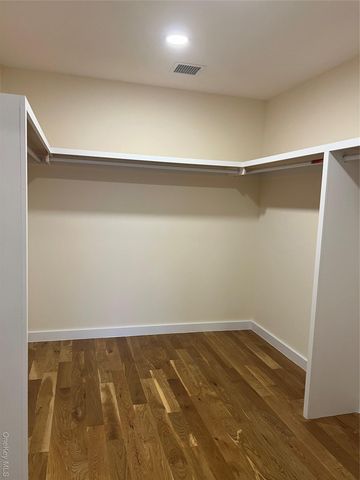 19 Sunlight Hill, Yonkers, NY 10704