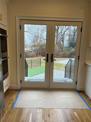 19 Sunlight Hill, Yonkers, NY 10704