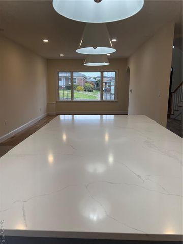 19 Sunlight Hill, Yonkers, NY 10704