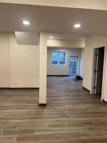 19 Sunlight Hill, Yonkers, NY 10704