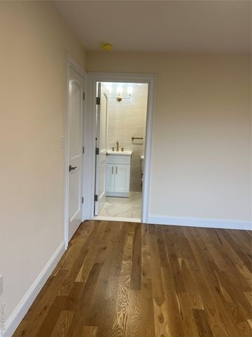 19 Sunlight Hill, Yonkers, NY 10704