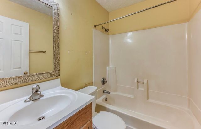 1800 Seminole Drive Apt 24, Johnson City, TN 37604