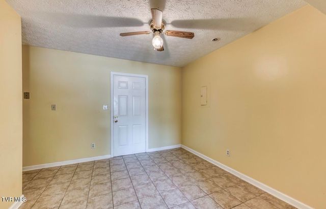 1800 Seminole Drive Apt 24, Johnson City, TN 37604