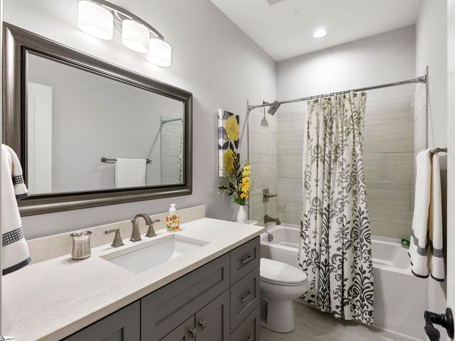 512 Chamblee Boulevard, Greenville, SC 29615