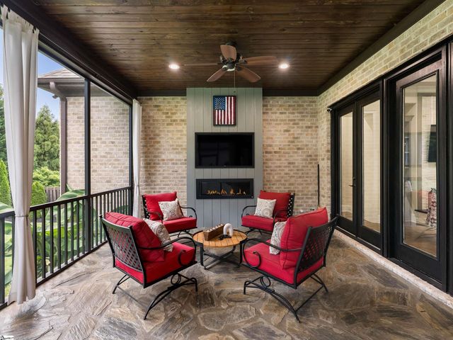 512 Chamblee Boulevard, Greenville, SC 29615