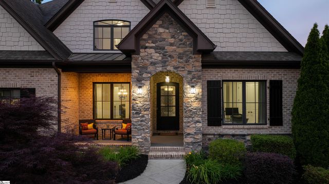 512 Chamblee Boulevard, Greenville, SC 29615