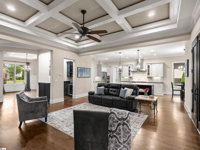 512 Chamblee Boulevard, Greenville, SC 29615