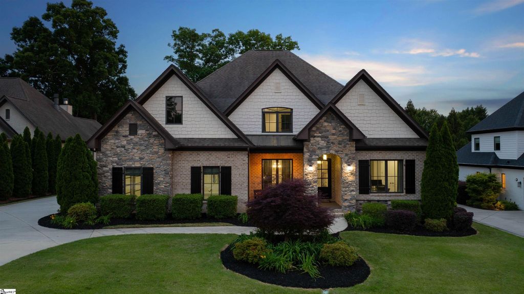 512 Chamblee Boulevard, Greenville, SC 29615