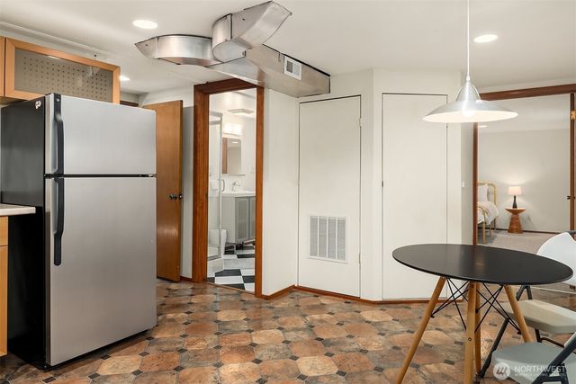 1821 N 47th Street, Seattle, WA 98103