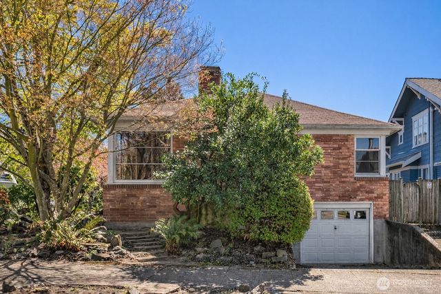 1821 N 47th Street, Seattle, WA 98103