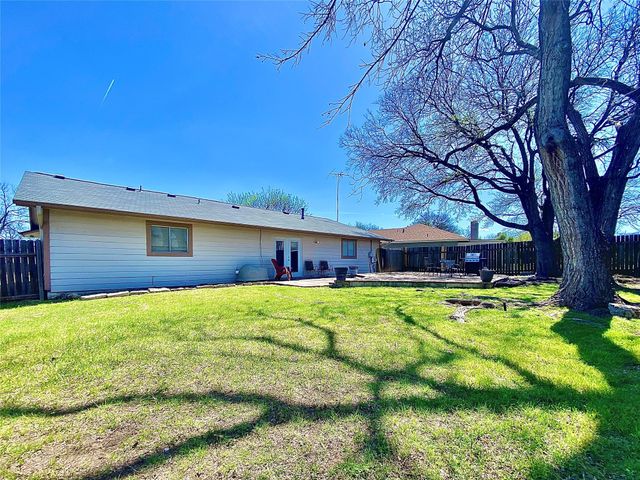 8602 Colonial DR, Austin, TX 78758