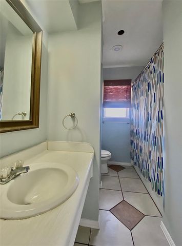 8602 Colonial DR, Austin, TX 78758
