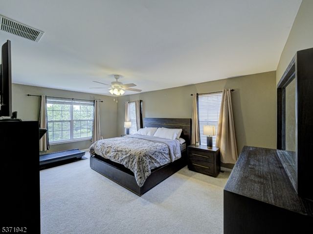 3 Pony Ln, Raritan Twp., NJ 08822