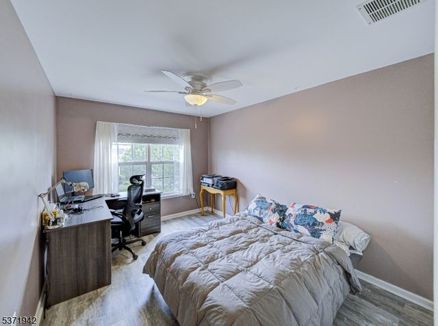 3 Pony Ln, Raritan Twp., NJ 08822