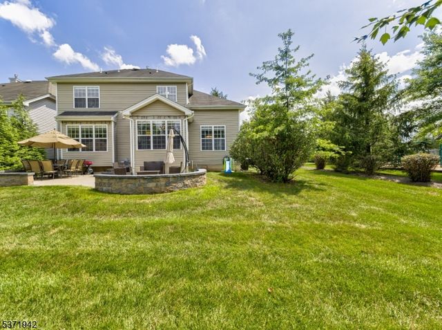 3 Pony Ln, Raritan Twp., NJ 08822