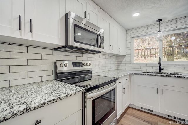 1828 Parkview Boulevard, Colorado Springs, CO 80905