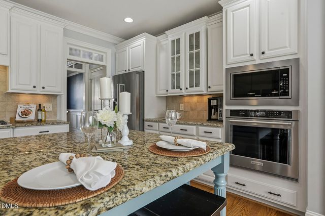 525 Wanderview Lane, Holly Springs, NC 27540