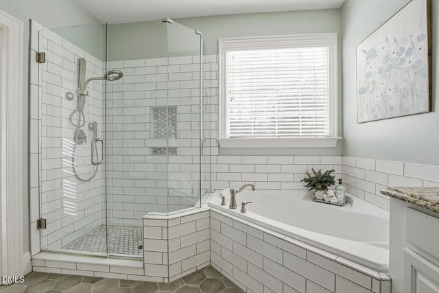 525 Wanderview Lane, Holly Springs, NC 27540