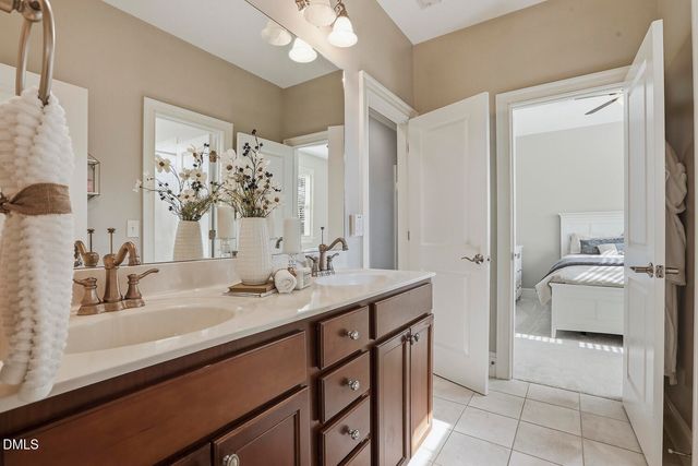 525 Wanderview Lane, Holly Springs, NC 27540