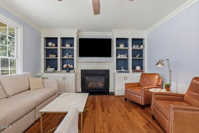 525 Wanderview Lane, Holly Springs, NC 27540