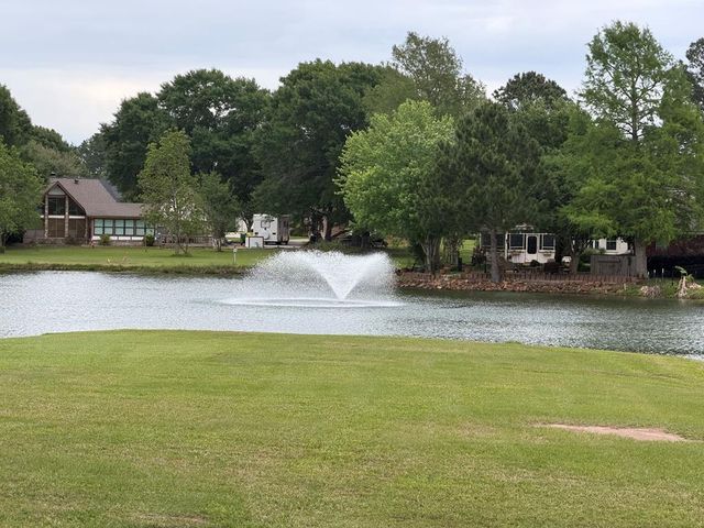 86 E Whippoorwill, Trinity, TX 75862