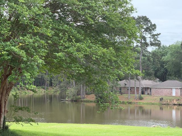 86 E Whippoorwill, Trinity, TX 75862