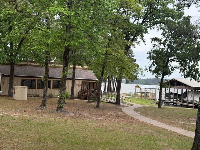 86 E Whippoorwill, Trinity, TX 75862