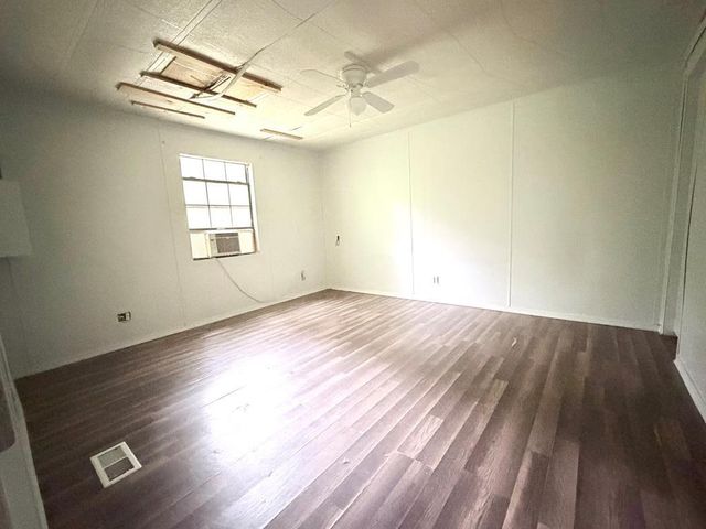 86 E Whippoorwill, Trinity, TX 75862