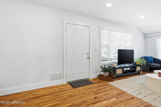 521 Myrtle Avenue, West Allenhurst, NJ 07711