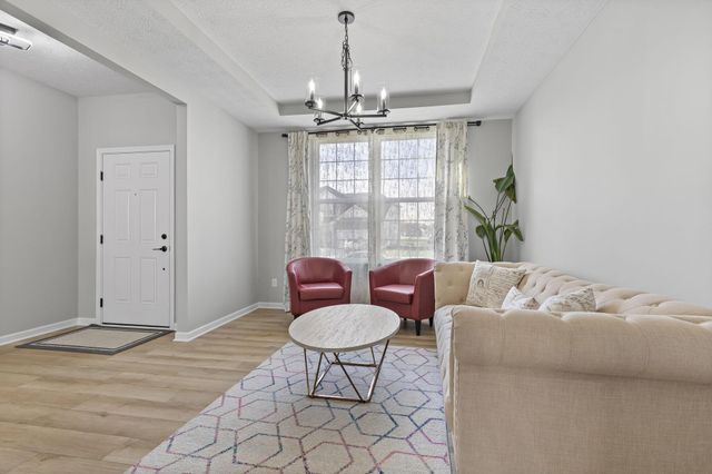 121 E Wind Road, Delaware, OH 43015