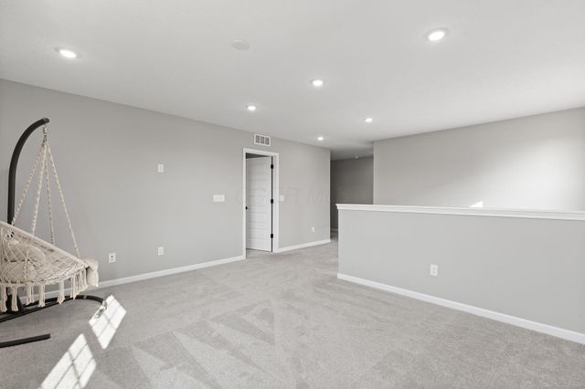 121 E Wind Road, Delaware, OH 43015