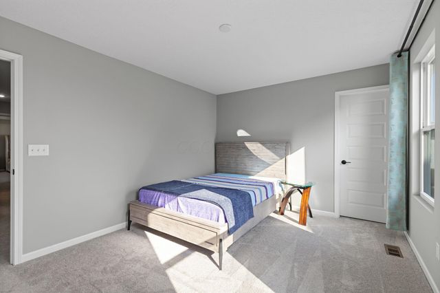 121 E Wind Road, Delaware, OH 43015