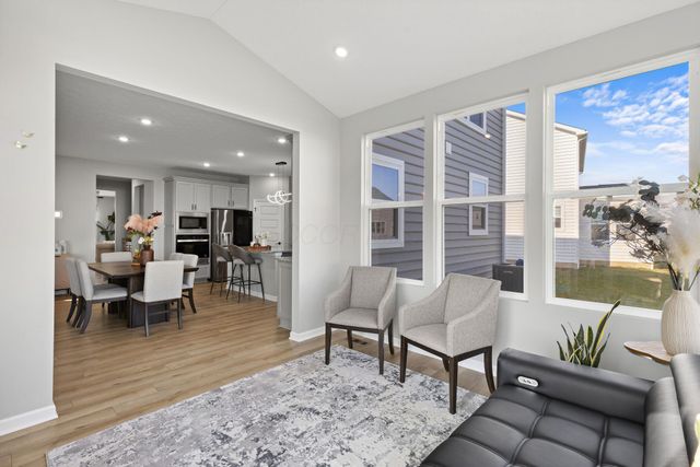 121 E Wind Road, Delaware, OH 43015