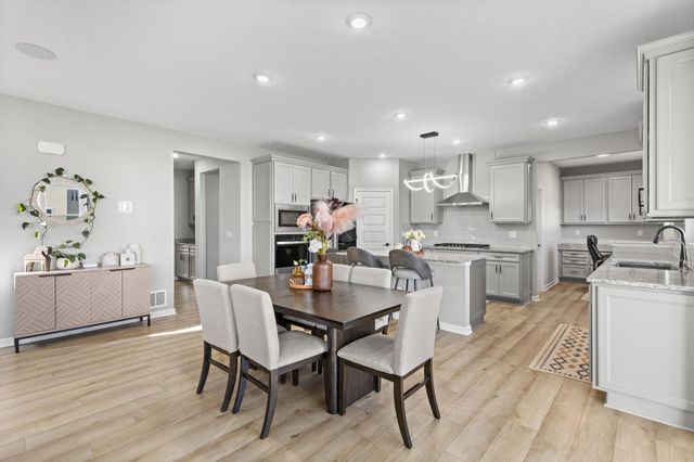 121 E Wind Road, Delaware, OH 43015