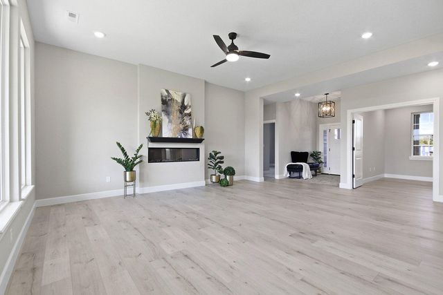 5729 KESTREL LOOP LP, Columbia, MO 65202