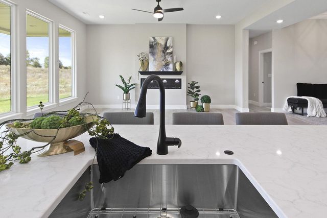 5729 KESTREL LOOP LP, Columbia, MO 65202