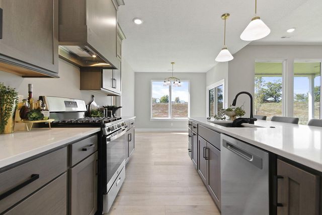 5729 KESTREL LOOP LP, Columbia, MO 65202