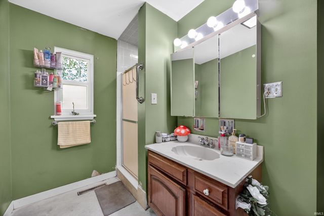 1526 25th Street, Bedford, IN 47421