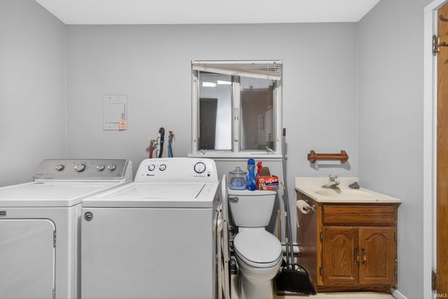 1526 25th Street, Bedford, IN 47421