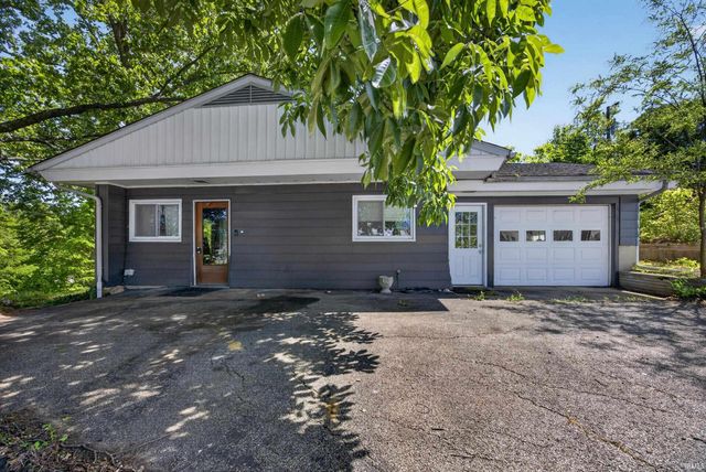 1526 25th Street, Bedford, IN 47421