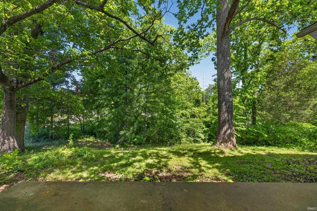 1526 25th Street, Bedford, IN 47421