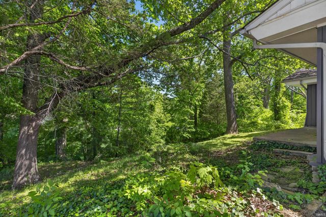 1526 25th Street, Bedford, IN 47421