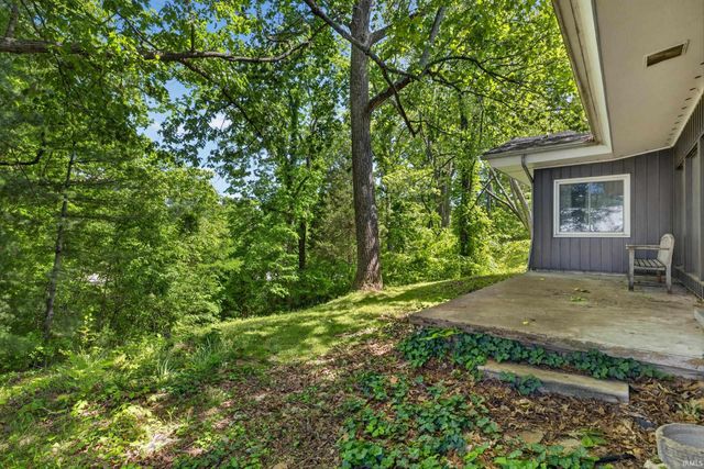 1526 25th Street, Bedford, IN 47421
