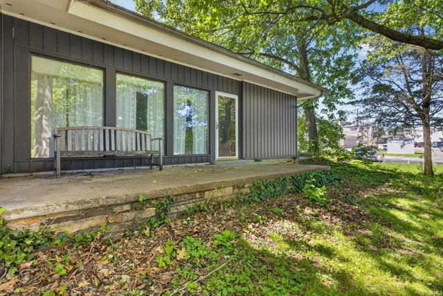 1526 25th Street, Bedford, IN 47421