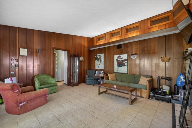 1526 25th Street, Bedford, IN 47421
