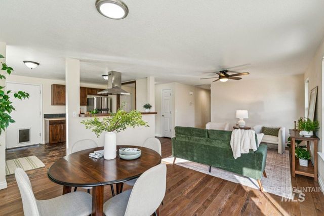 7124 W Lamplighter St, Boise, ID 83714