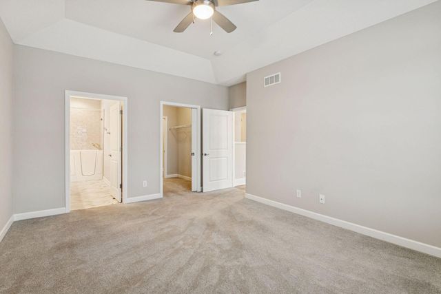 17975 Greenwich Way, Lakeville, MN 55044